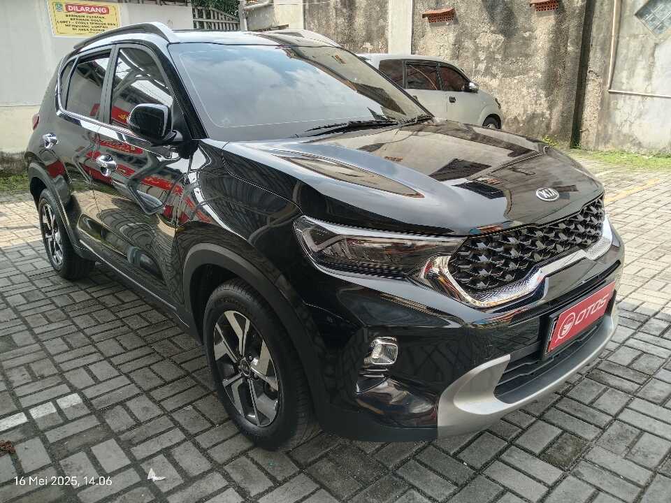 2021 KIA Sonet 1.5 - Foto 1 dari 6