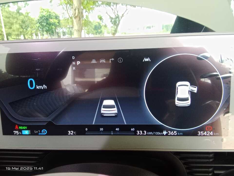 Foto Mobil Bekas Odometer Hyundai Ioniq 5 Long Range Signature tahun 2023