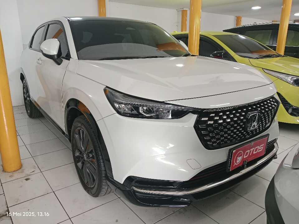 2022 Honda HR-V 1.5 Turbo RS - Foto 1 dari 6