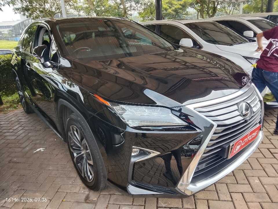 2017 Lexus RX 200t 2.0 - Foto 1 dari 6