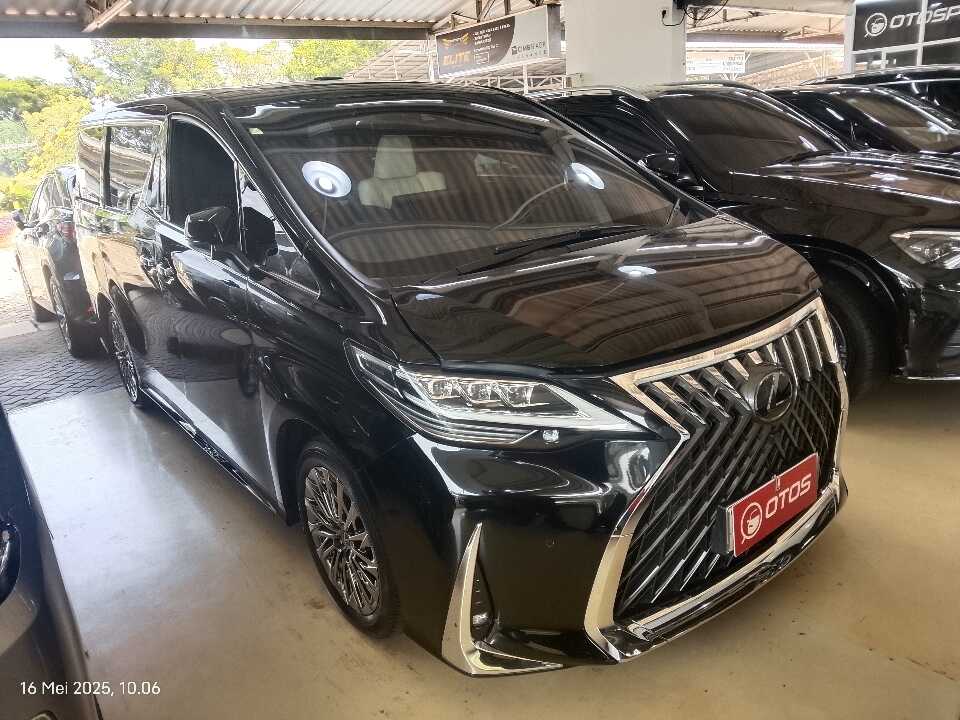 2023 Lexus LM 350 3.5 - Foto 1 dari 6