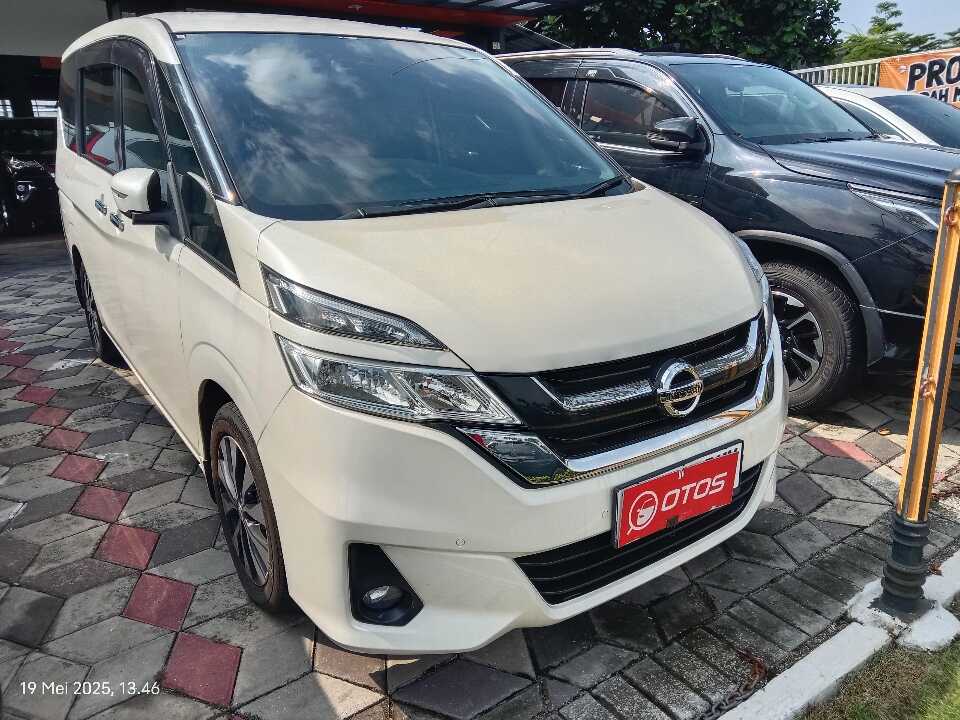 2019 Nissan Serena 2.0 - Foto 1 dari 6