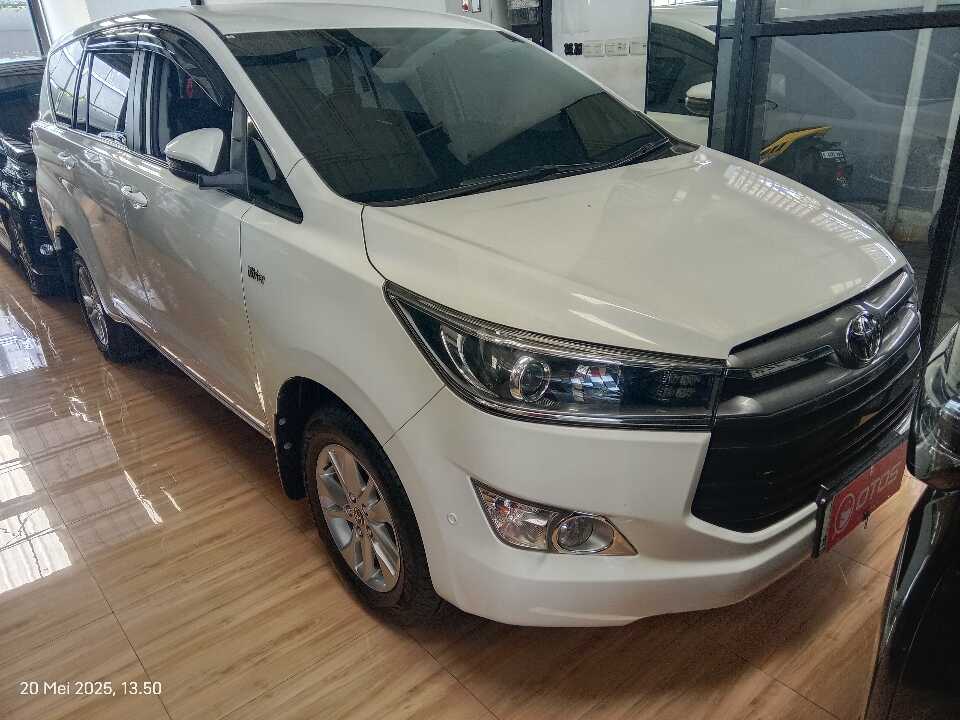 2019 Toyota Kijang Innova 2.0 V - Foto 1 dari 6