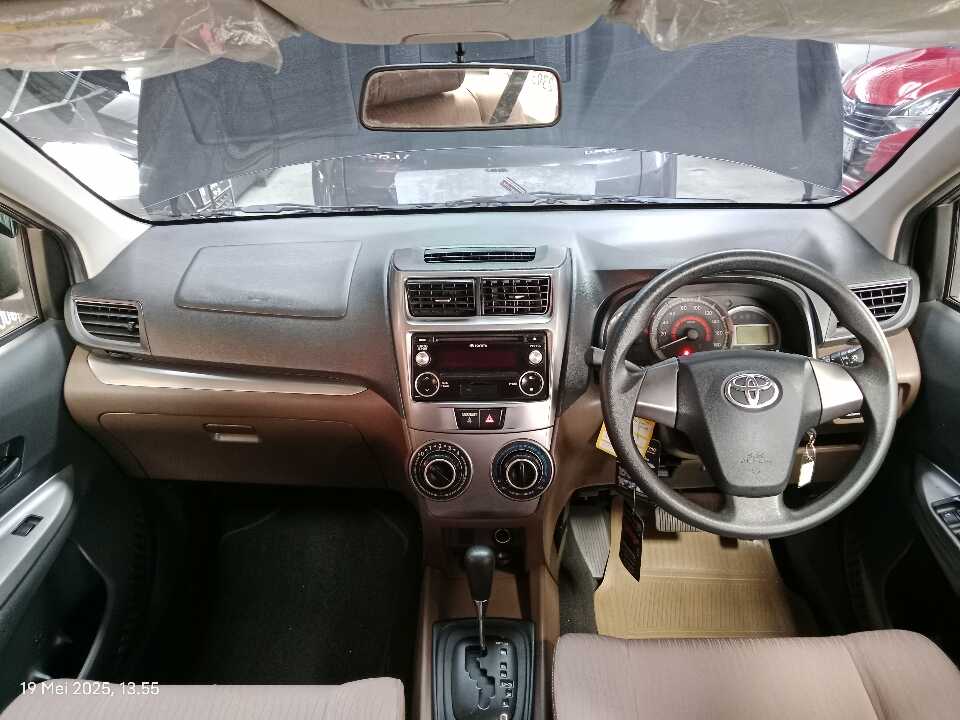 Foto Mobil Bekas Dashboard Toyota Avanza 1.3 G tahun 2018