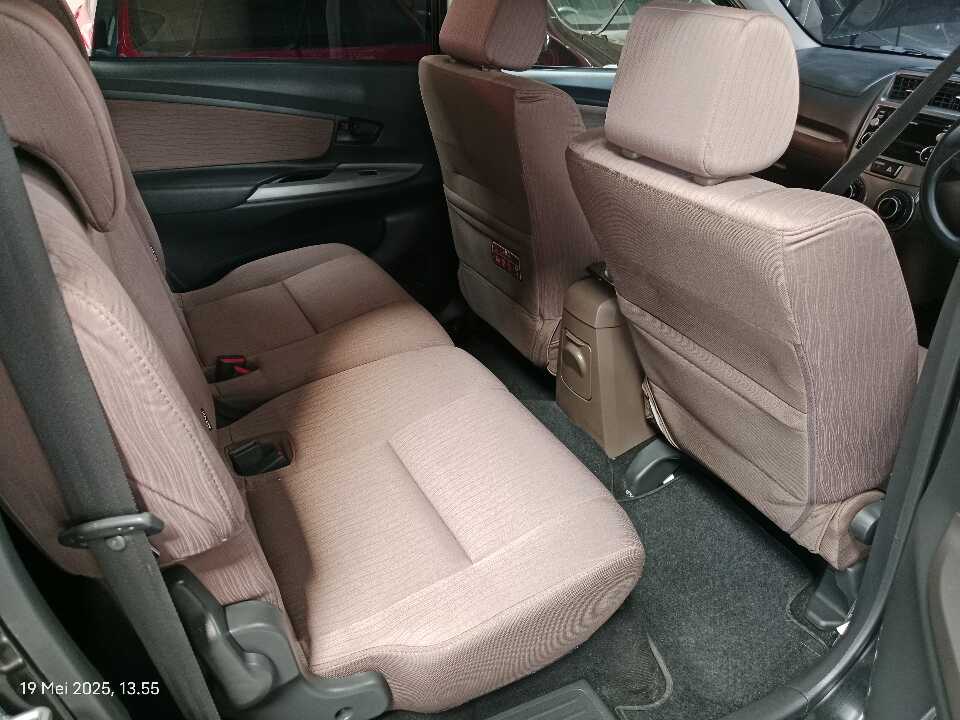 Foto Mobil Bekas Kabin Belakang Toyota Avanza 1.3 G tahun 2018