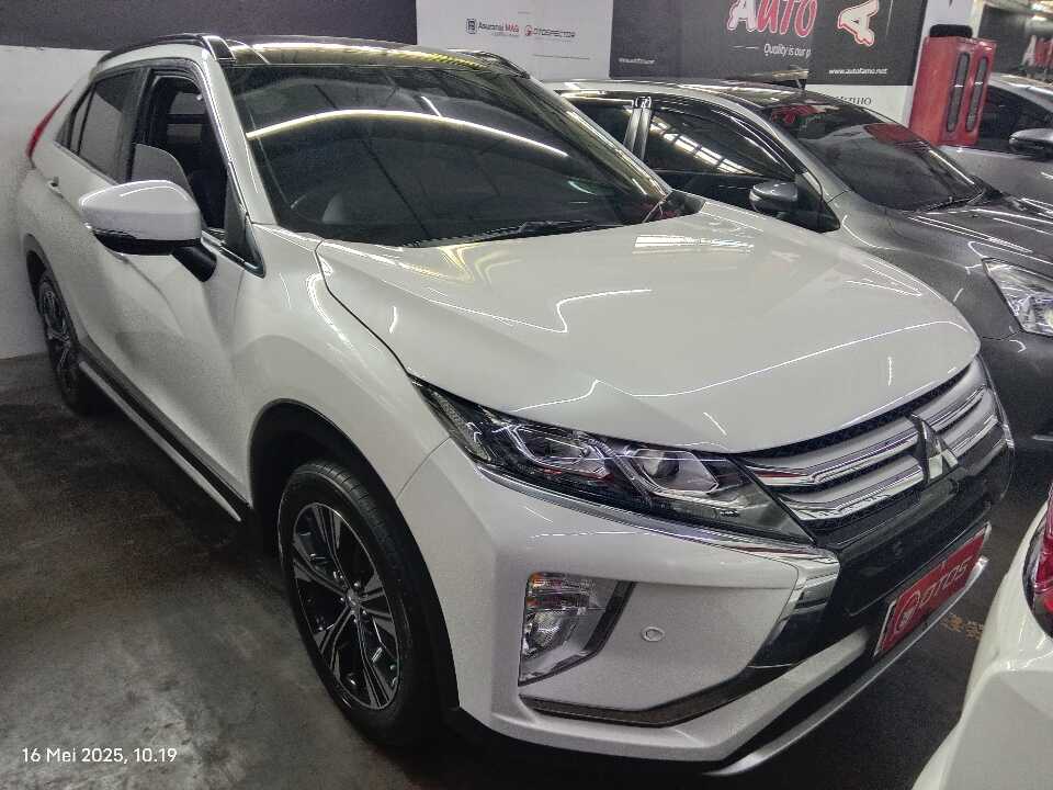 2019 Mitsubishi Eclipse Cross 1.5 Ultimate - Foto 1 dari 6