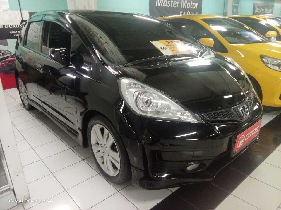 2012 Honda Jazz 1.5 E - Foto 1 dari 6