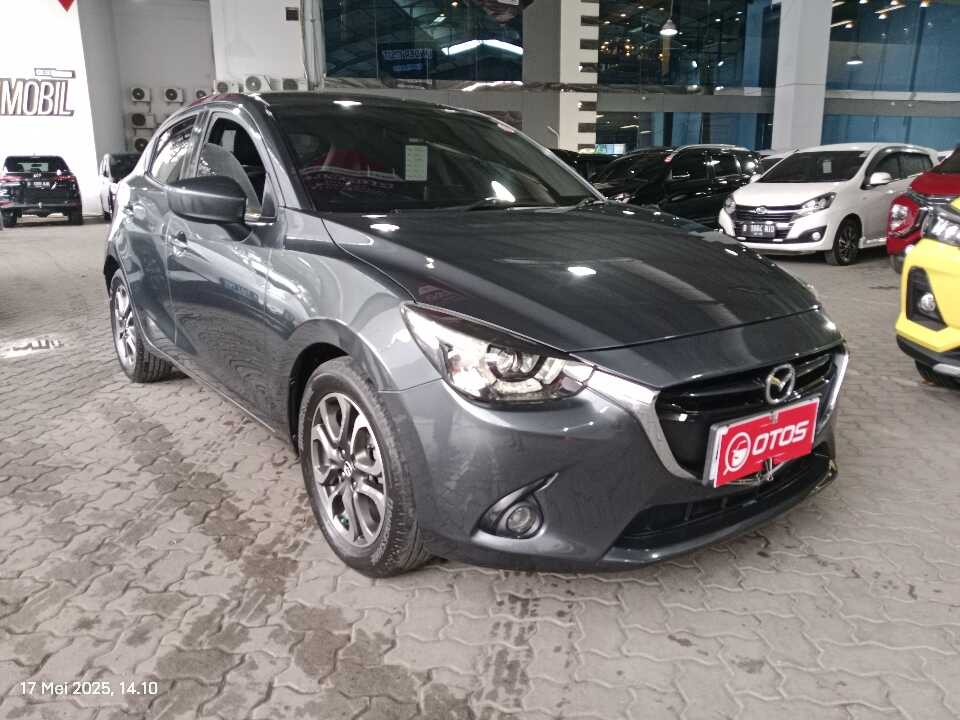2014 Mazda 2 1.5 Skyactiv - Foto 1 dari 9