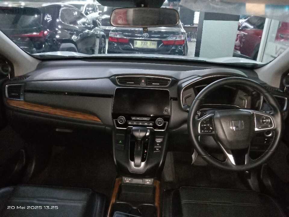 Foto Mobil Bekas Dashboard Honda CR-V 1.5 Turbo Prestige tahun 2022