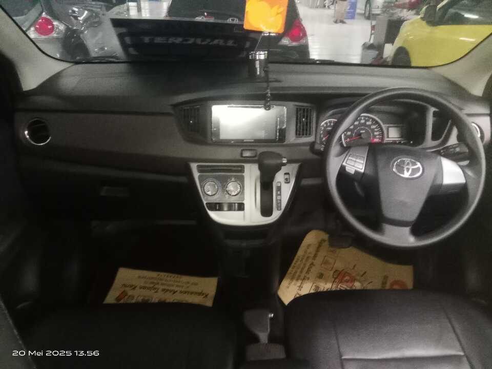 Foto Mobil Bekas Dashboard Toyota Calya 1.2 G tahun 2019