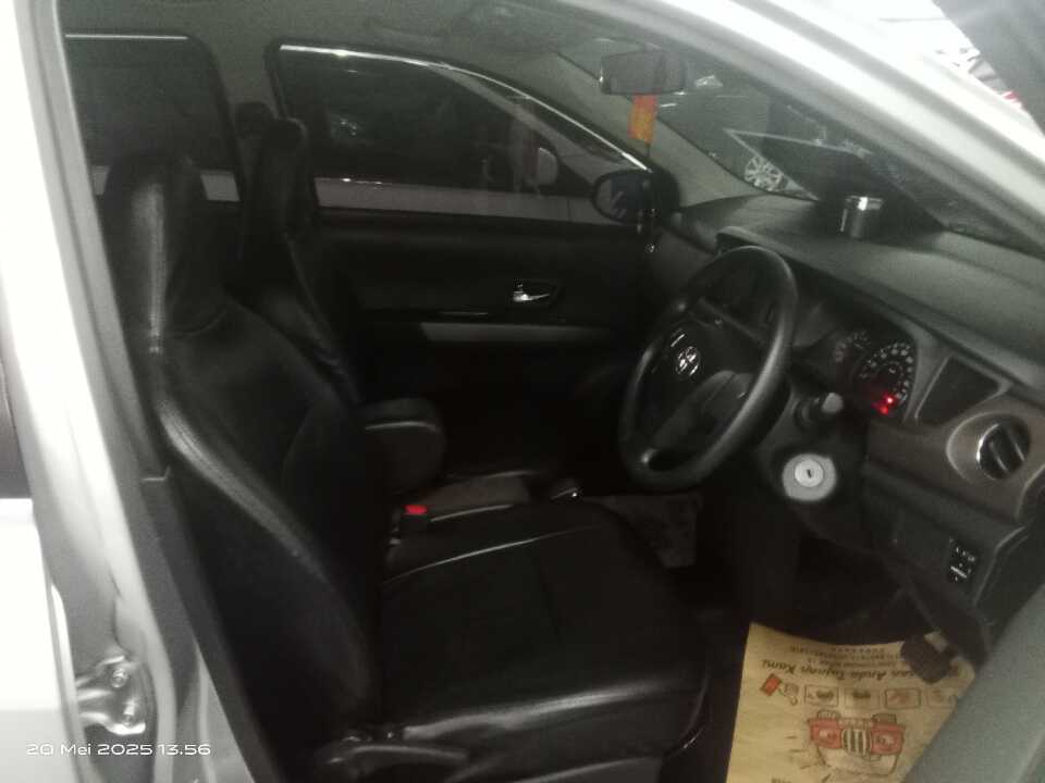 Foto Mobil Bekas Kabin Depan Toyota Calya 1.2 G tahun 2019