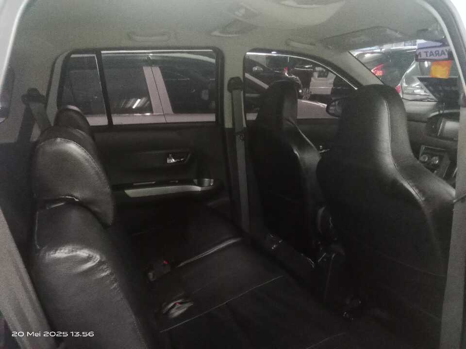 Foto Mobil Bekas Kabin Belakang Toyota Calya 1.2 G tahun 2019