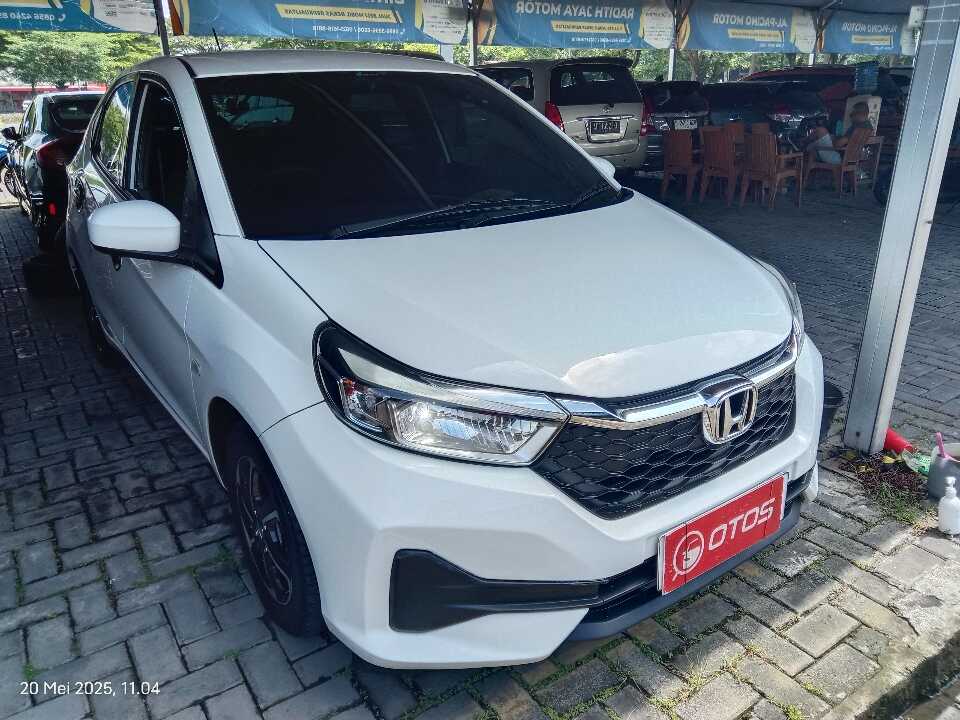 2023 Honda Brio 1.2 Satya E - Foto 1 dari 6