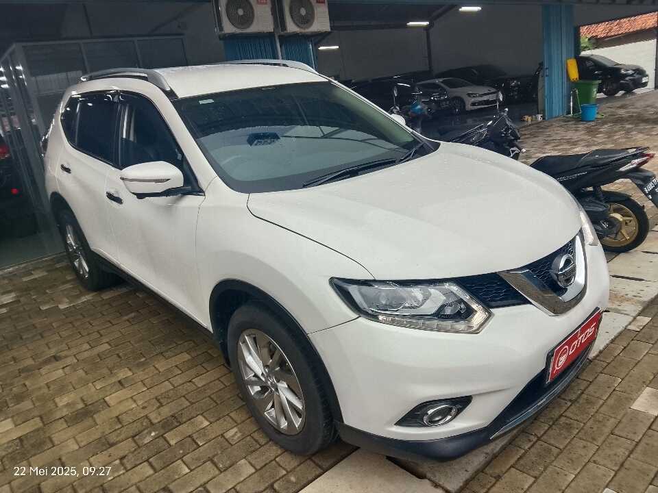 2017 Nissan X-Trail 2.5 - Foto 1 dari 6