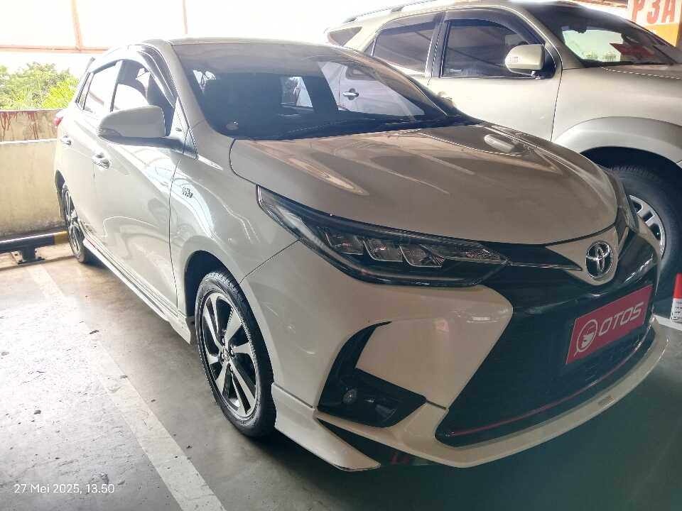 2020 Toyota Yaris 1.5 S - Foto 1 dari 6