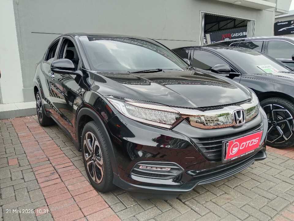 2021 Honda HR-V 1.5 E - Foto 1 dari 6