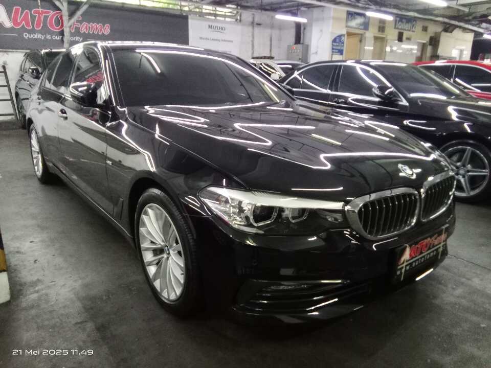 2018 BMW 530i 2.0 - Foto 1 dari 6