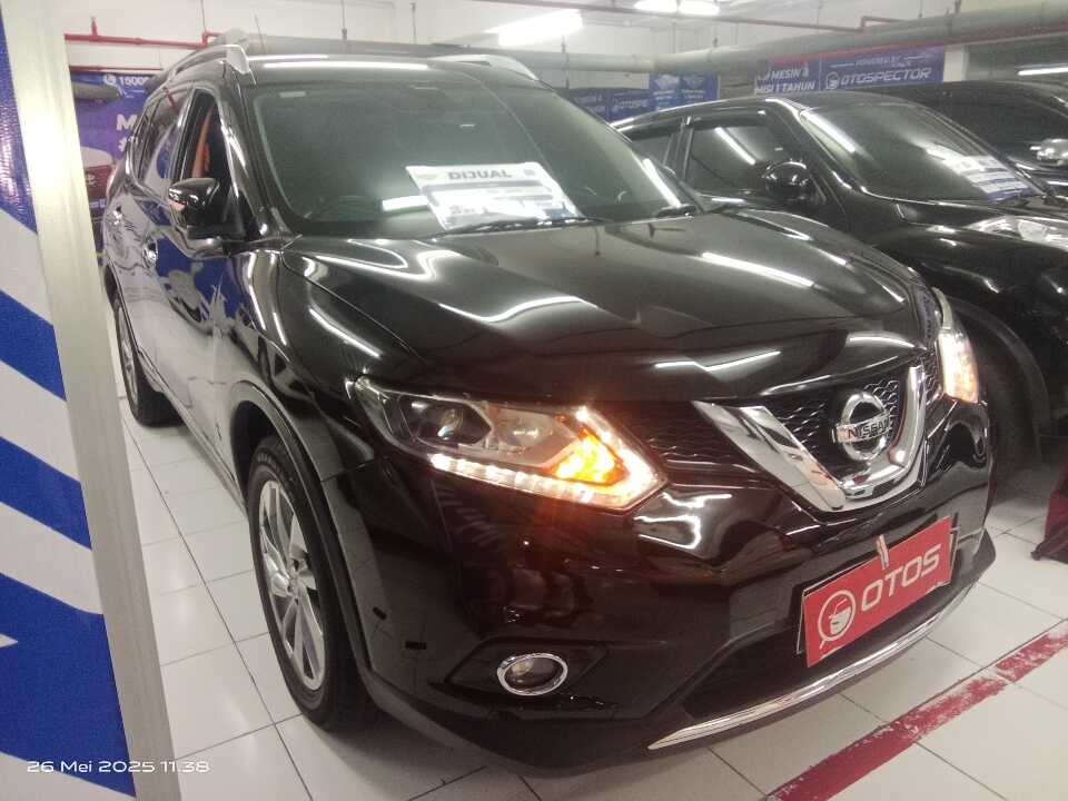 2015 Nissan X-Trail 2.5 - Foto 1 dari 6