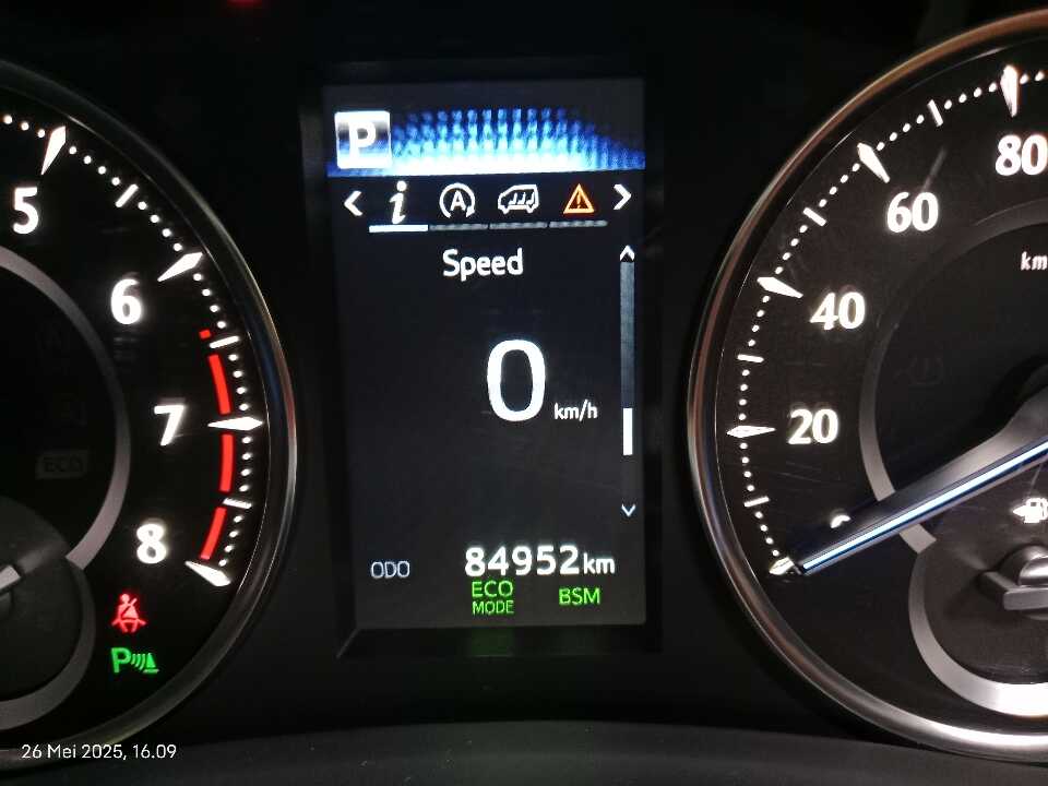 Foto Mobil Bekas Odometer Toyota Vellfire 2.5 G tahun 2019