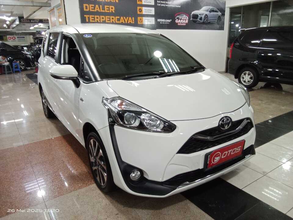 2020 Toyota Sienta 1.5 V - Foto 1 dari 6