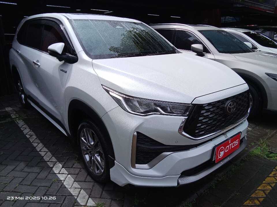 2023 Toyota Kijang Innova 2.0 Zenix Q HV CVT TSS Modellista - Foto 1 dari 6