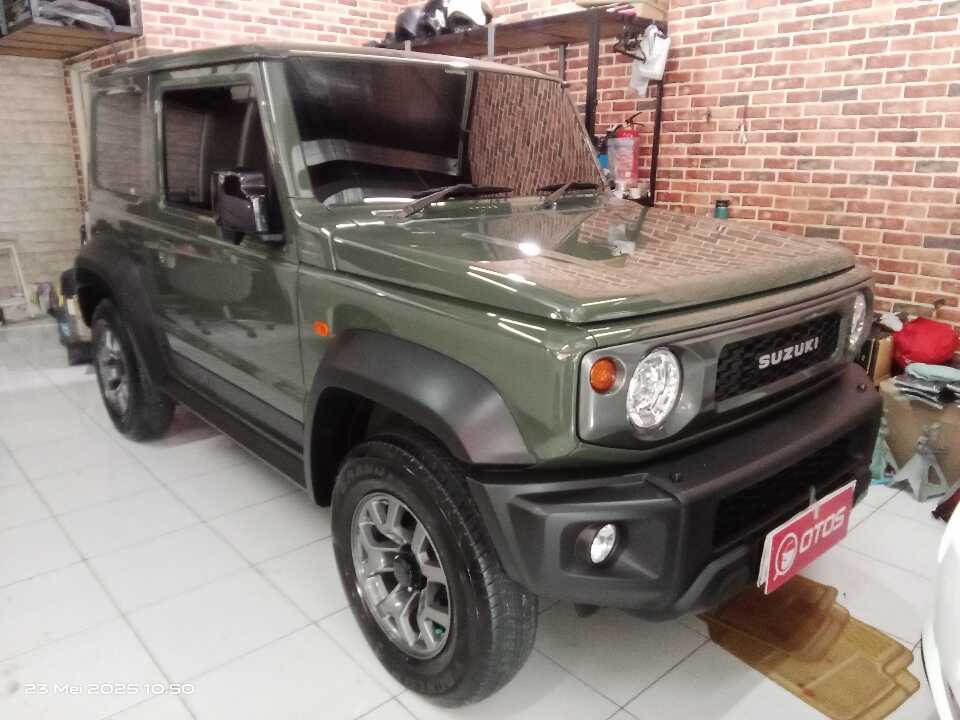 2021 Suzuki Jimny 1.5 4x4 - Foto 1 dari 6
