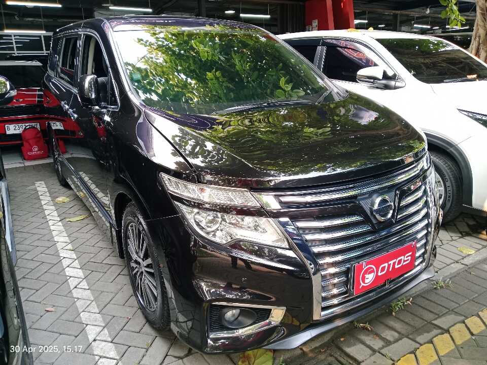 2016 Nissan Elgrand 2.5 Highway Star - Foto 1 dari 6