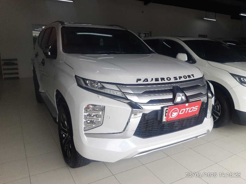 2023 Mitsubishi Pajero Sport 2.4 Dakar Ultimate - Foto 1 dari 6