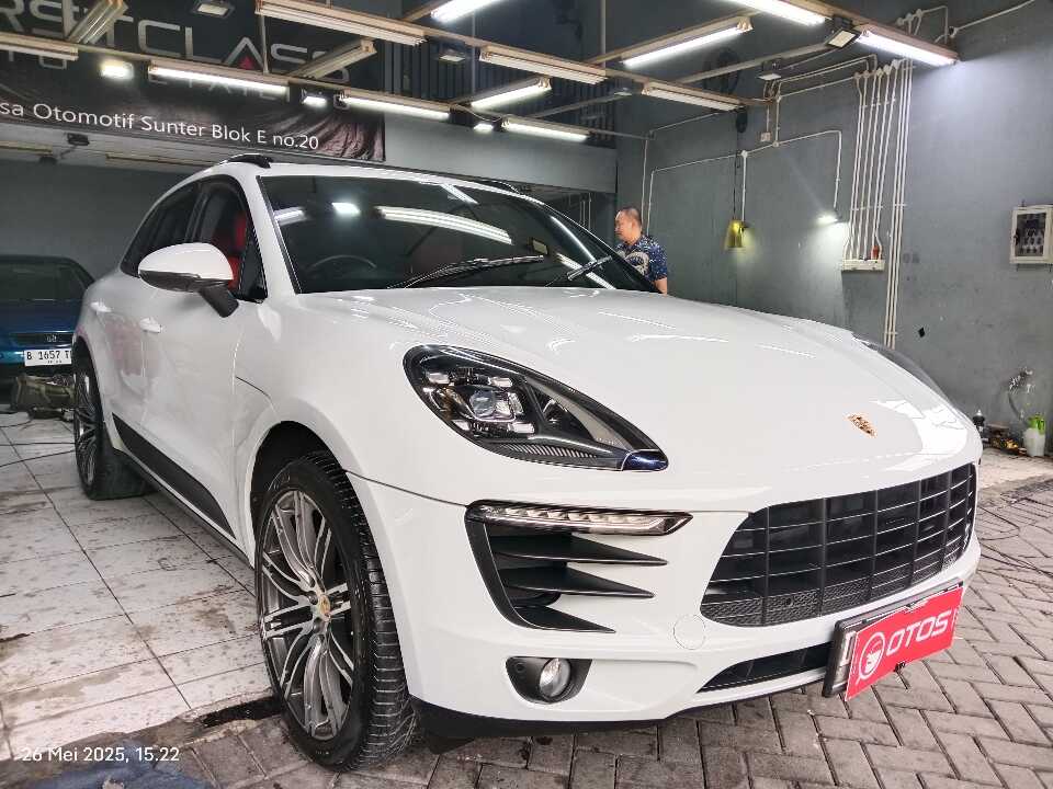 2017 Porsche Macan 2.0 - Foto 1 dari 6