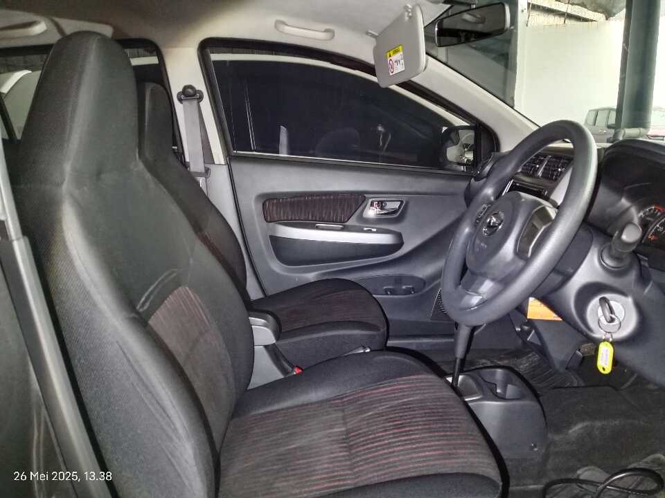 Foto Mobil Bekas Kabin Depan Daihatsu Ayla 1.2 R tahun 2018
