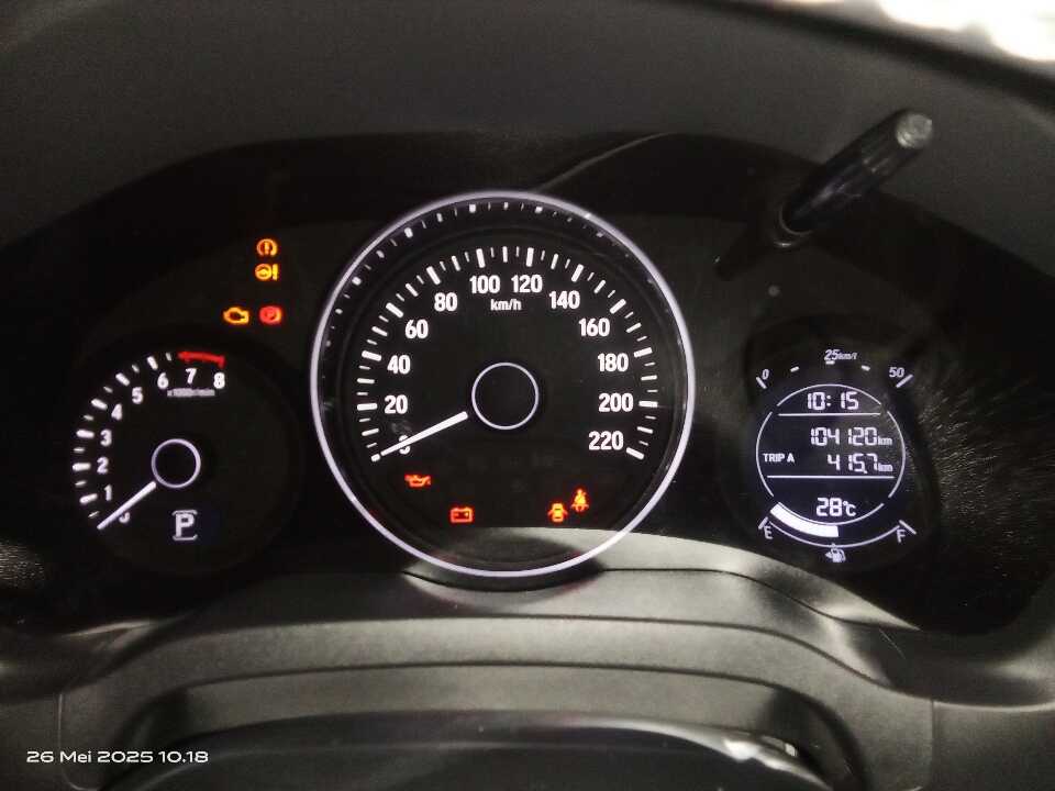 Foto Mobil Bekas Odometer Honda HR-V 1.5 E tahun 2018