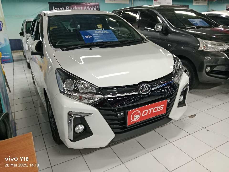 2022 Daihatsu Ayla 1.2 R - Foto 1 dari 6