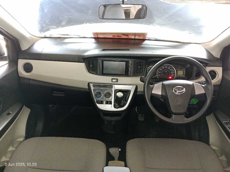 Foto Mobil Bekas Dashboard Daihatsu Sigra 1.2 R tahun 2021