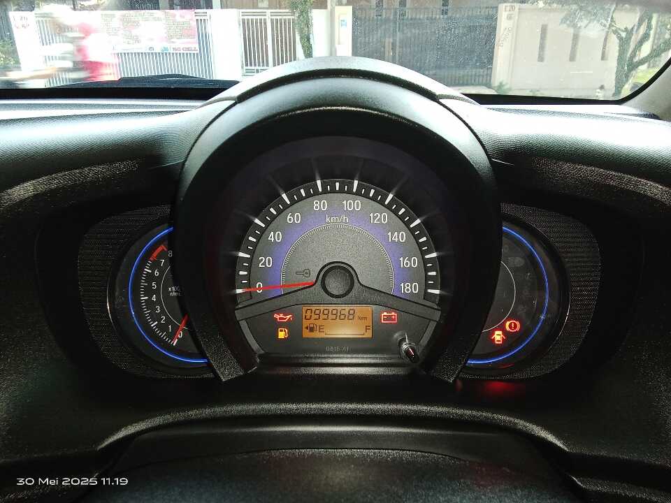 Foto Mobil Bekas Odometer Honda Mobilio 1.5 S tahun 2014