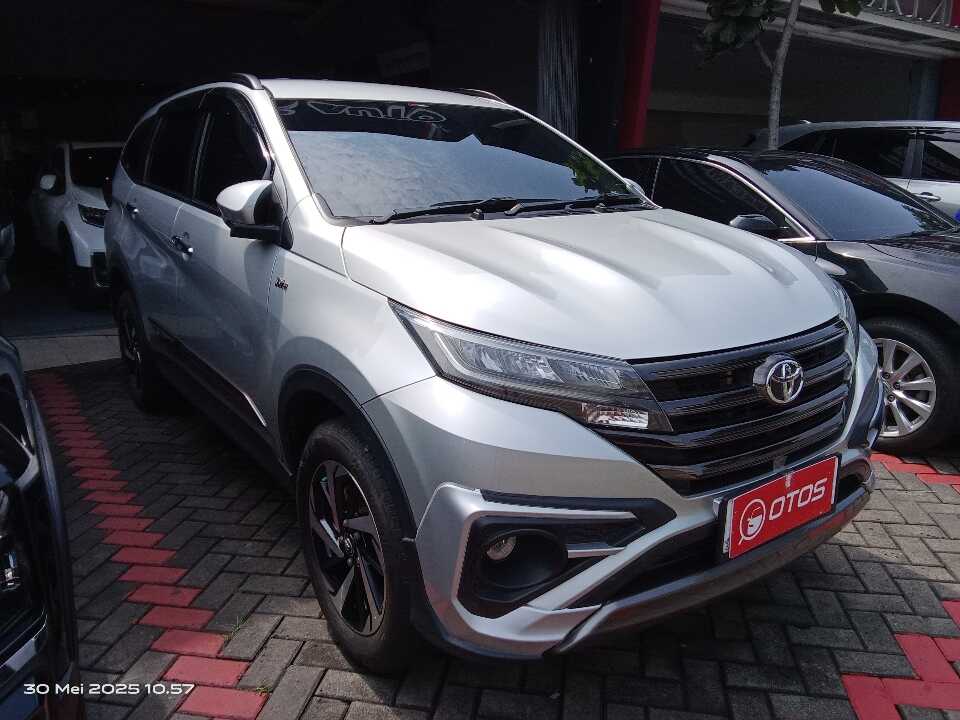 2022 Toyota Rush 1.5 S - Foto 1 dari 6