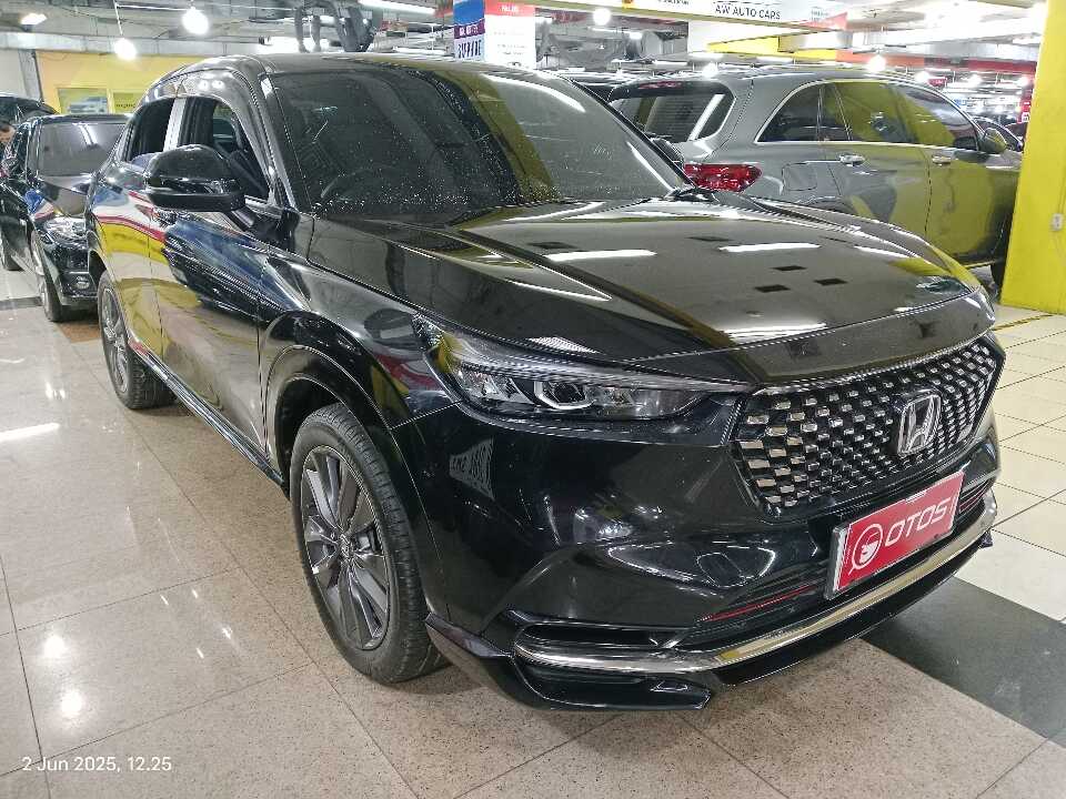 2022 Honda HR-V 1.5 Turbo RS - Foto 1 dari 6