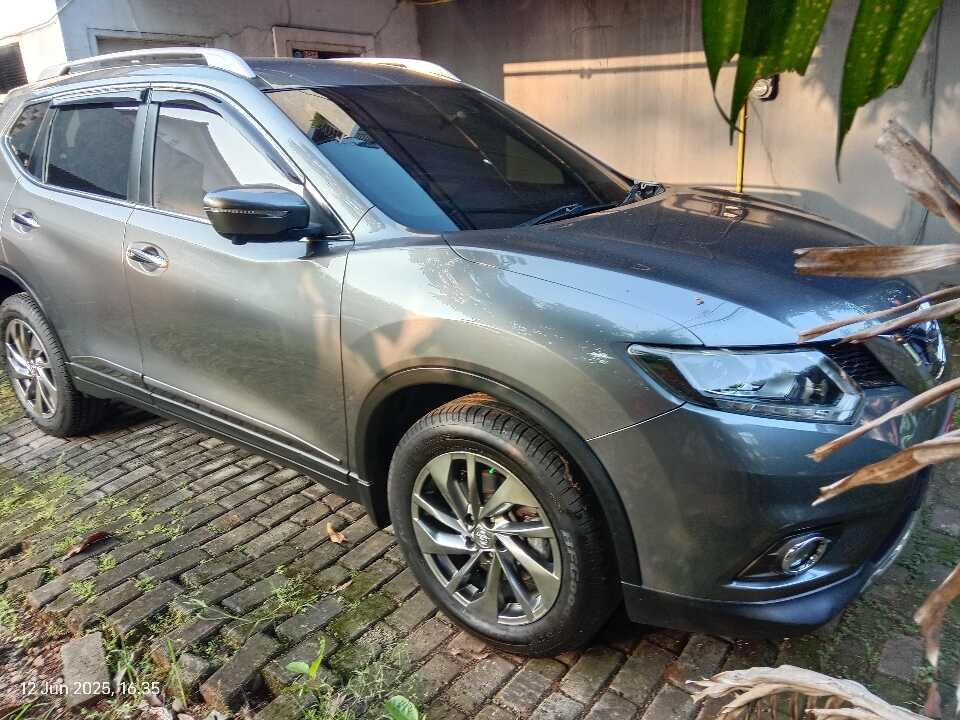 2016 Nissan X-Trail 2.5 - Foto 1 dari 6
