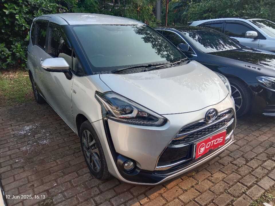 2016 Toyota Sienta 1.5 Q - Foto 1 dari 6