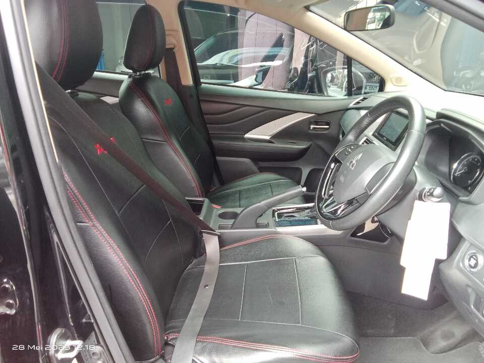 Foto Mobil Bekas Kabin Depan Mitsubishi Xpander 1.5 Sport tahun 2019