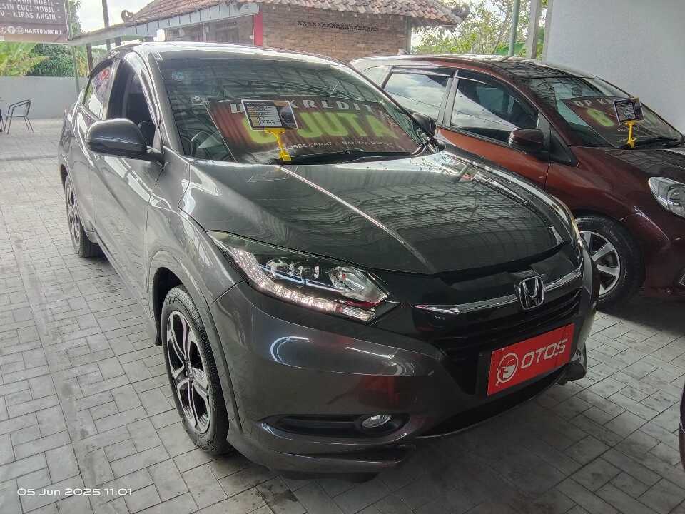 2017 Honda HR-V 1.8 RS - Foto 1 dari 6