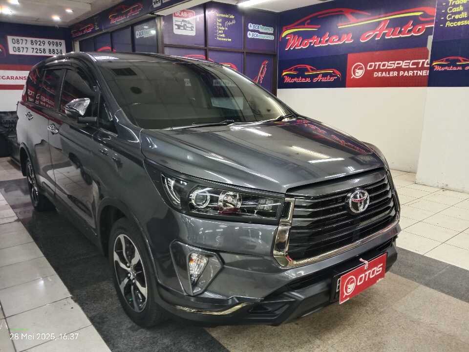 2021 Toyota Kijang Innova 2.4 Venturer - Foto 1 dari 6