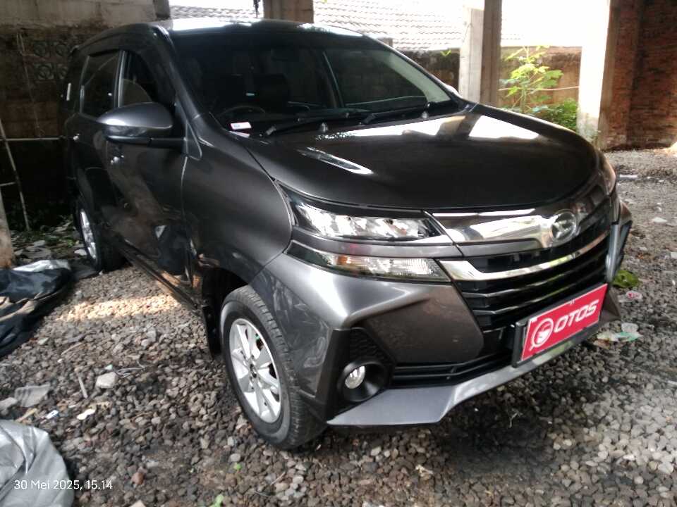 2016 Daihatsu Xenia 1.3 R - Foto 1 dari 6