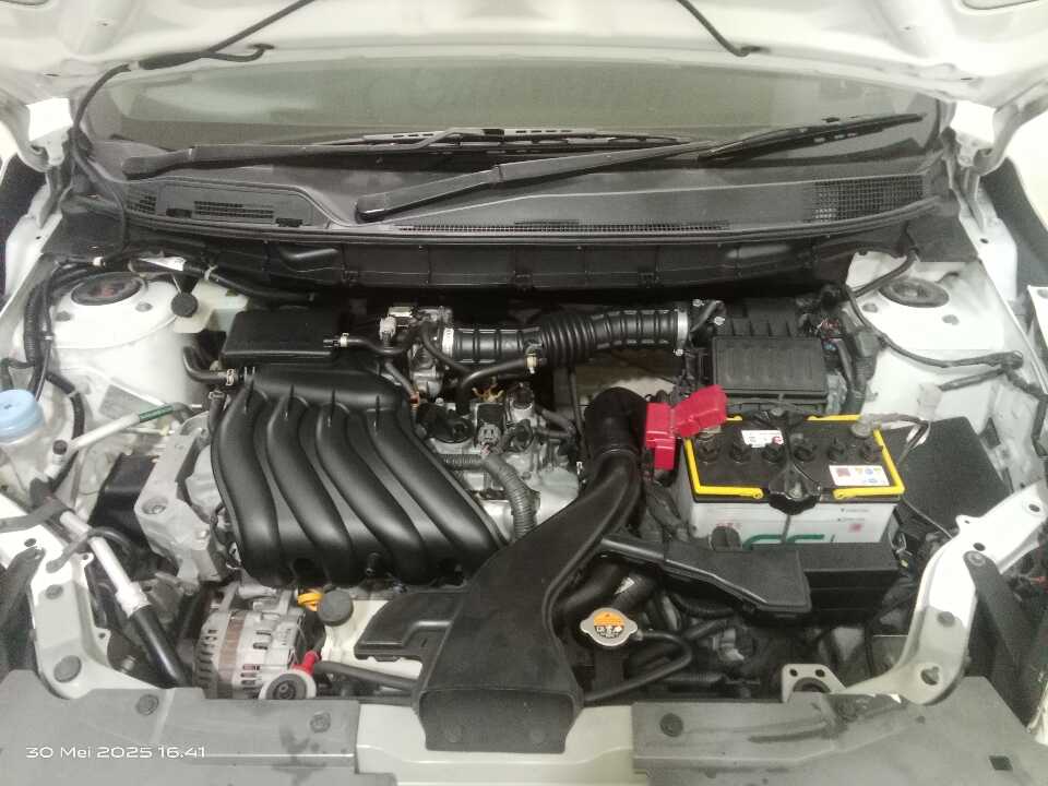 Foto Mobil Bekas Mesin Nissan Grand Livina 1.5 SV tahun 2016