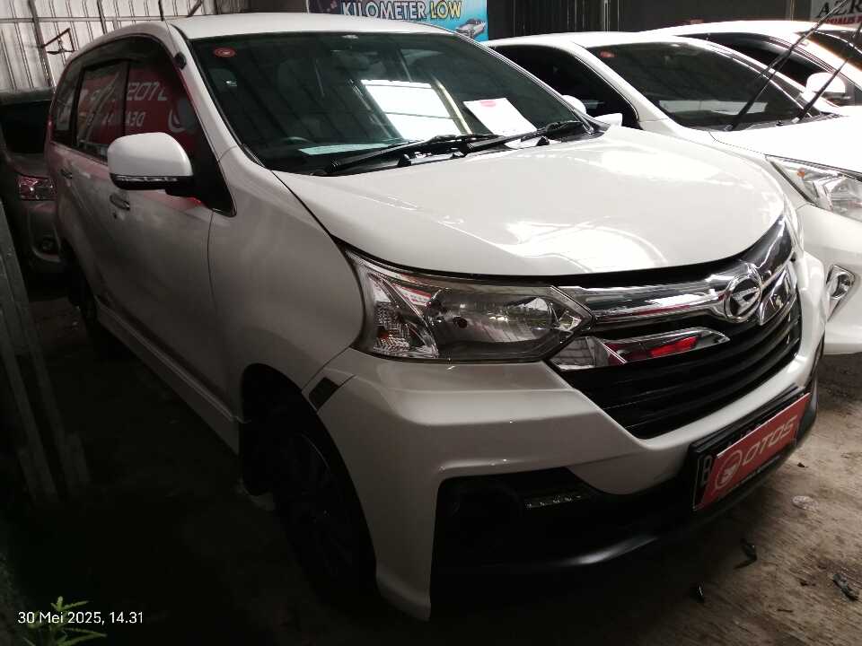 2016 Daihatsu Xenia 1.3 R - Foto 1 dari 6