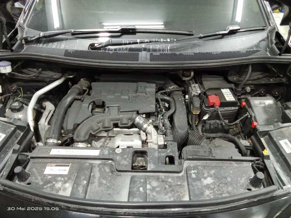 Foto Mobil Bekas Mesin Peugeot 5008 1.6 tahun 2021