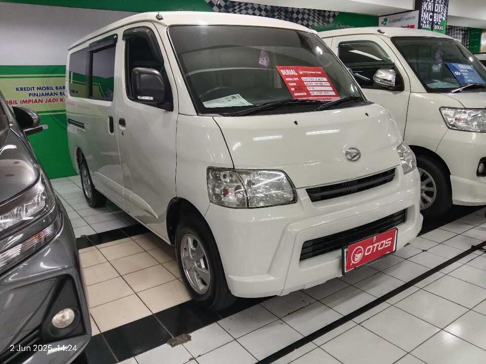 2020 Daihatsu Gran Max 1.5 Minibus - Foto 1 dari 6