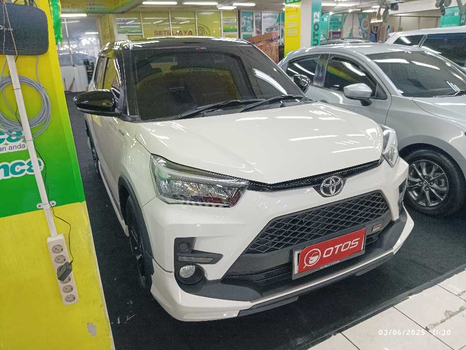 2022 Toyota Raize 1.0 GR Sport - Foto 1 dari 6