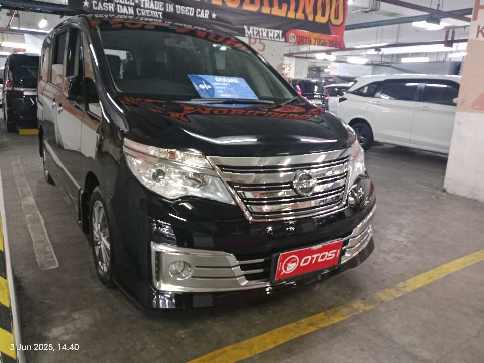 2015 Nissan Serena 2.0 Highway Star - Foto 1 dari 9