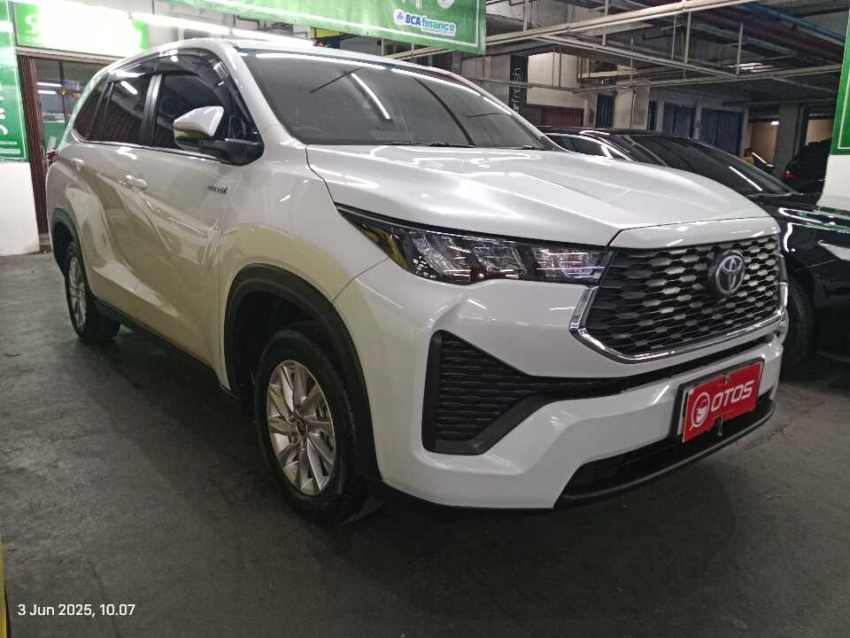 2023 Toyota Kijang Innova 2.0 Zenix G HV CVT - Foto 1 dari 6