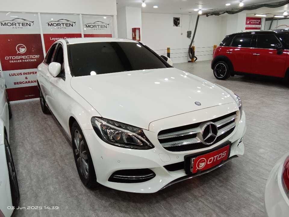 2014 Mercedes-Benz C200 2.0 - Foto 1 dari 6